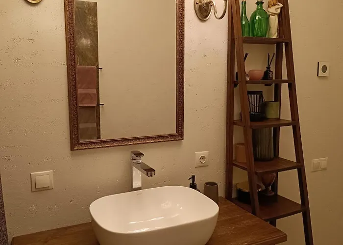 Pievu Tako Kiemelis *